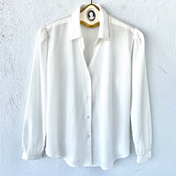 Vintage 80s Rhinestone White Ruffle Collared Shirt - Picture 4 of 6